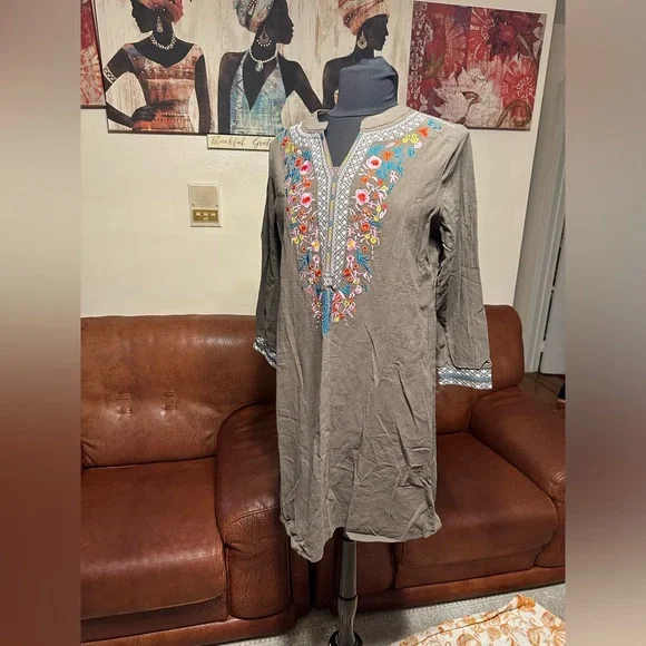 NWT EMERY ROSE PINK AND BLUE EMBROIDERY OLIVE GREEN COLOR DRESS SIZE M - Picture 5 of 16